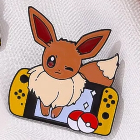 πΉοΈ Eevee Nintendo Switch Pin - Picture 2 of 6